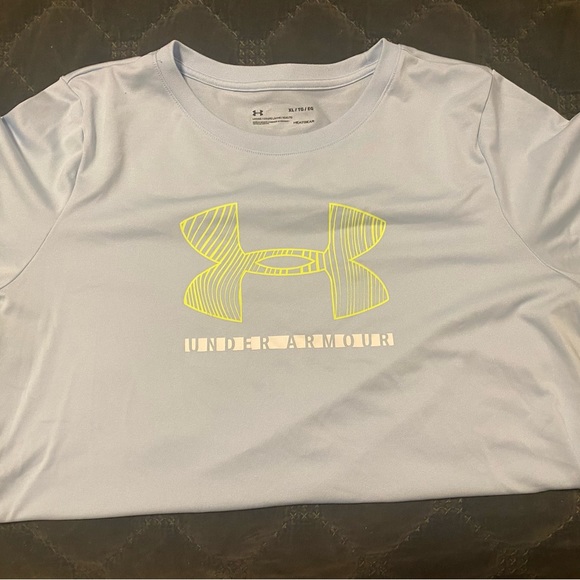 Women’s Under Armour sport tee XL - Picture 2 of 2